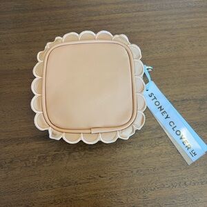 Stoney Clover Co. Scalloped Peach Leather Pouch Honey color NWT